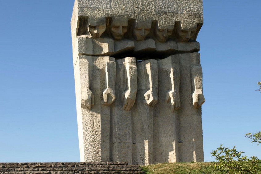 Pomnik wyrwanych serc